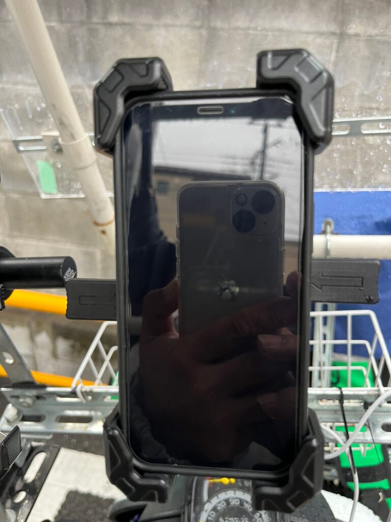2代目(KDR-M11CPJ)に取り付けたiPhone12ミニ